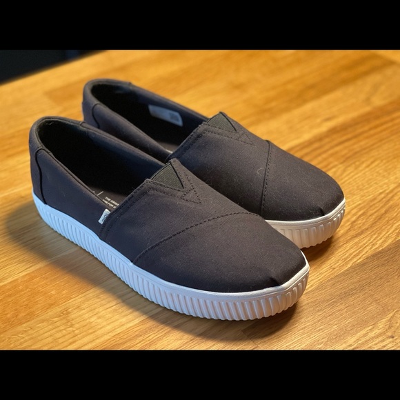 TOMS slip on - Picture 4 of 6